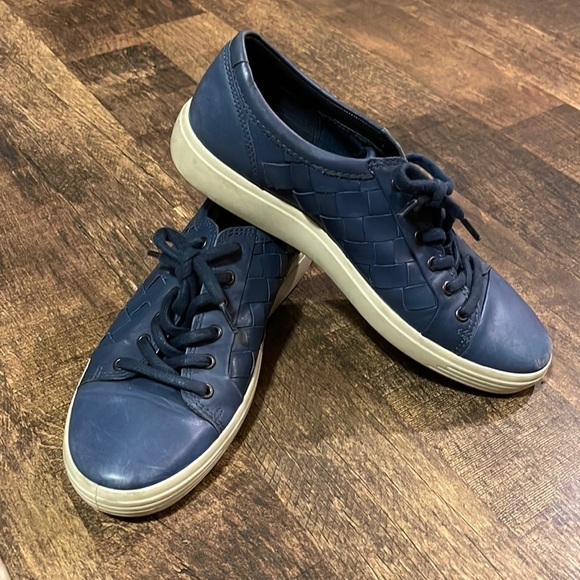 ECCO Soft 7 Woven Navy Blue Leather Sneakers Extra Width Size 9 - Picture 1 of 13